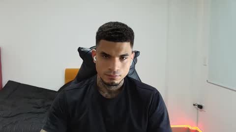 Snapshot of juan_gomez_1 chatting on November 22, 2025, 9:58 pm juan_gomez_1 online show from November 22, 2025, 9:58 pm