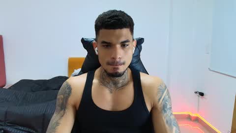 Snapshot of juan_gomez_1 chatting on November 26, 2025, 12:55 am juan_gomez_1 online show from November 26, 2025, 12:55 am