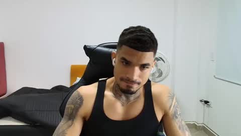 Snapshot of juan_gomez_1 chatting on November 27, 2025, 11:07 pm juan_gomez_1 online show from November 27, 2025, 11:07 pm