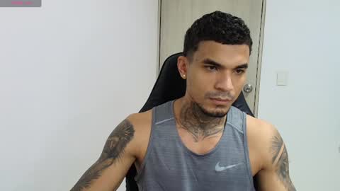 juan_gomez_1 online show from June 11, 2026, 5:16 am