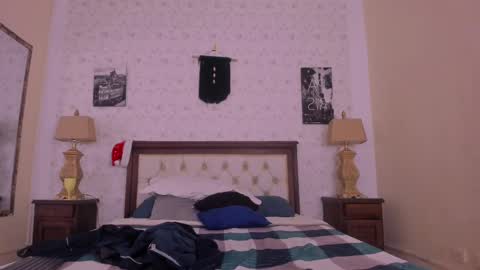 J U A N   L O V E R S online show from December 7, 2024, 1:07 pm