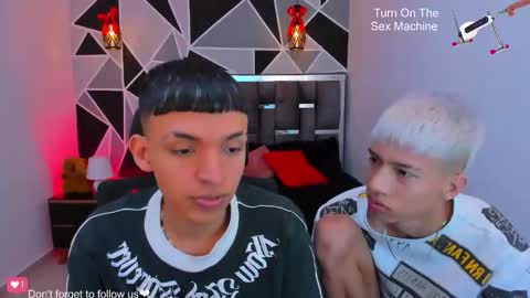 JuanSteven online show from March 20, 2026, 3:33 am