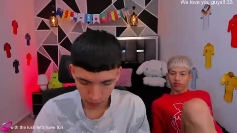 Snapshot of juan_nd_steven chatting on June 26, 2026, 11:03 am JuanSteven online show from June 26, 2026, 11:03 am