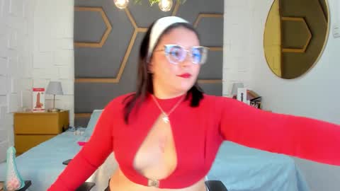 Juana Valkiria online show from March 16, 2026, 3:23 am