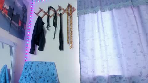 Juan Esteban online show from February 7, 2025, 7:38 pm