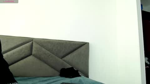 juancamilo66_ online show from March 2, 2025, 5:47 pm