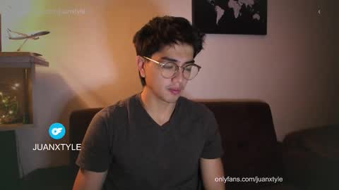 . online show from October 16, 2025, 8:21 pm