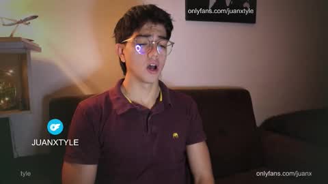 . online show from October 21, 2025, 7:03 pm