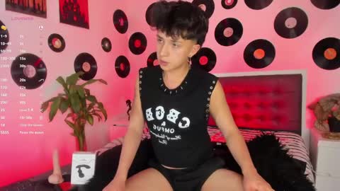 Snapshot of juandaaa__ chatting on May 13, 2026, 2:31 am juandaaa__ online show from May 13, 2026, 2:31 am