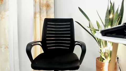 Juan Diego Uribe online show from November 27, 2025, 2:24 am