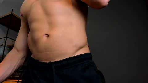 JUANDRES online show from April 28, 2026, 3:55 am