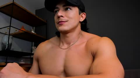 JUANDRES online show from April 29, 2026, 12:27 am