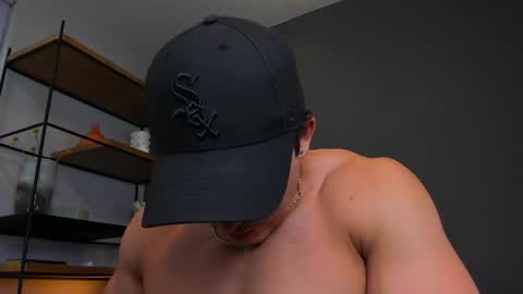 JUANDRES online show from June 6, 2026, 1:32 am