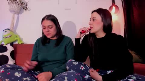 juanitaaa_ online show from February 16, 2026, 4:30 am
