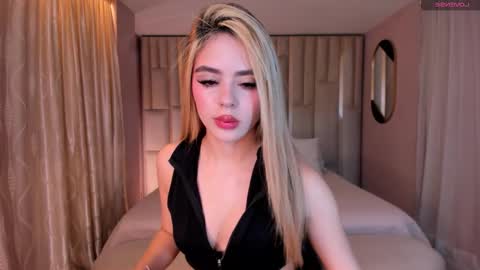 Juanita Clay online show from September 20, 2025, 11:33 am