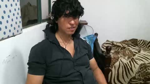 Snapshot of juanito2727 chatting on December 16, 2024, 3:51 am amor online show from December 16, 2024, 3:51 am