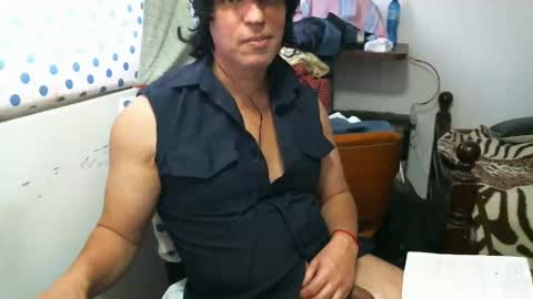 Snapshot of juanito2727 chatting on January 20, 2025, 10:04 pm amor online show from January 20, 2025, 10:04 pm