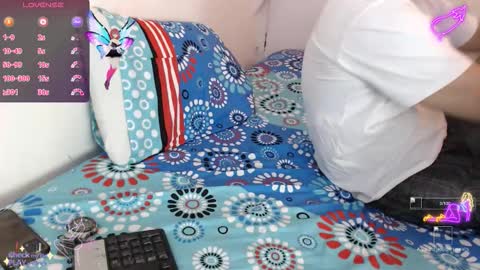juanjo_hot03 online show from October 18, 2025, 11:38 pm