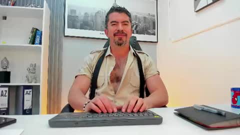 Juan k online show from July 28, 2026, 4:30 am
