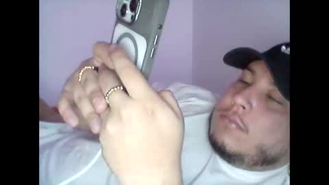 juanse3467890 online show from May 14, 2026, 3:02 am