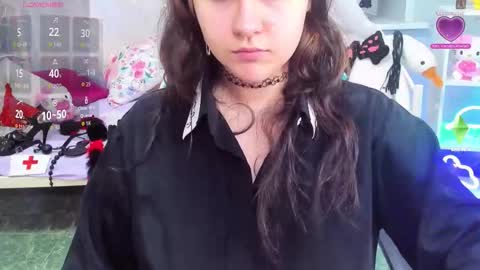 Snapshot of judithsilva chatting on December 17, 2025, 10:10 am JudithSilvia online show from December 17, 2025, 10:10 am