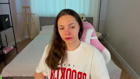 Judy Lewis online show from April 21, 2026, 2:51 am