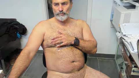 Giovanni50pro online show from October 26, 2025, 4:35 pm