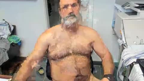 Giovanni50pro online show from November 3, 2025, 7:31 am