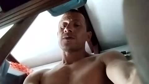 Carlos online show from March 2, 2025, 9:43 pm