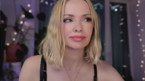 Goddess Julia online show from July 17, 2026, 6:24 pm