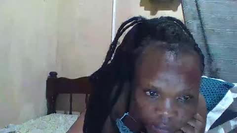 juice_petite3 online show from January 20, 2025, 9:32 pm