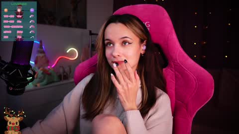 Snapshot of juicy___angel chatting on December 14, 2024, 9:13 pm Angelina online show from December 14, 2024, 9:13 pm