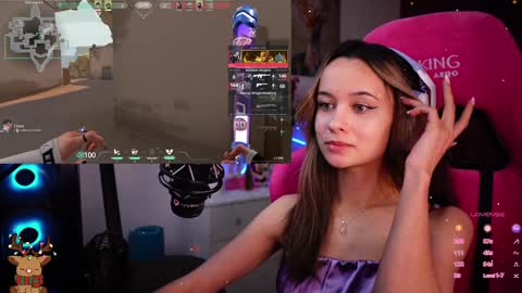 Snapshot of juicy___angel chatting on January 11, 2025, 4:46 pm Angelina online show from January 11, 2025, 4:46 pm