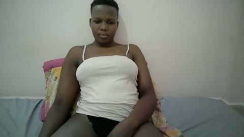 juicy_bella2 online show from September 25, 2025, 10:41 am