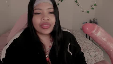 EleN online show from February 13, 2026, 3:57 am