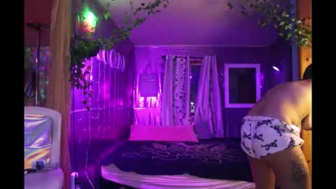 juicyjayxxx69 online show from November 8, 2025, 3:50 am