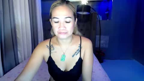 Snapshot of juicyliciousgirl chatting on April 25, 2026, 6:49 pm Den online show from April 25, 2026, 6:49 pm