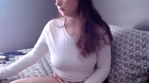 juicymomma1223 online show from February 3, 2025, 6:49 pm