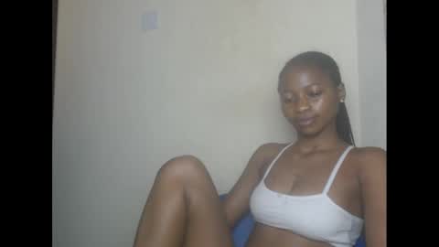 juicypiexx online show from January 25, 2025, 5:18 am