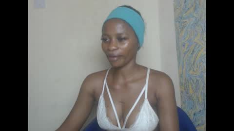 juicypiexx online show from February 11, 2025, 10:28 pm