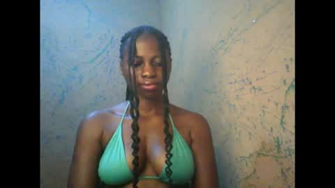 juicypiexx online show from November 14, 2025, 11:46 pm