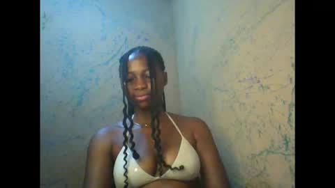 juicypiexx online show from November 18, 2025, 3:34 am