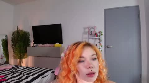 Snapshot of juicyshow chatting on November 21, 2025, 1:37 am Hiya Im your sweet Lia online show from November 21, 2025, 1:37 am