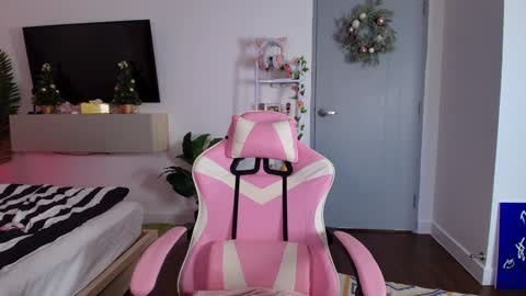 Snapshot of juicyshow chatting on December 3, 2025, 12:40 am Hiya Im your sweet Lia online show from December 3, 2025, 12:40 am