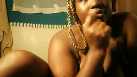 Snapshot of juicyslurrt chatting on February 5, 2026, 10:20 am juicyslurrt online show from February 5, 2026, 10:20 am