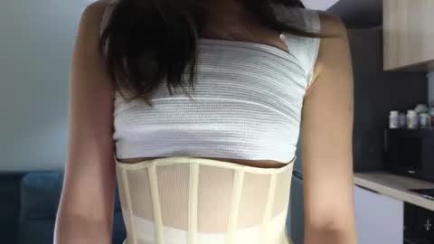 Julia online show from March 8, 2025, 6:37 pm