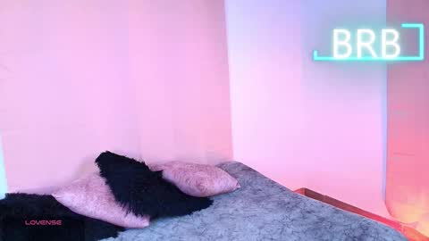 Jules and Gia online show from January 13, 2026, 9:36 am