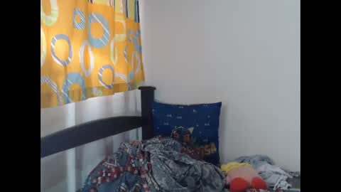 Snapshot of julfigo chatting on May 21, 2026, 4:03 pm Julfigo online show from May 21, 2026, 4:03 pm