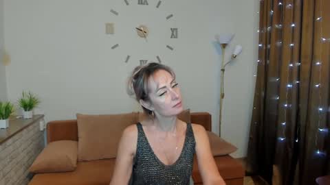 julia__cherry_ online show from December 24, 2024, 12:33 pm