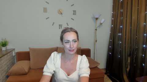 julia__cherry_ online show from December 29, 2024, 5:33 pm